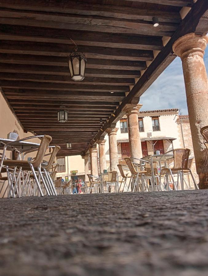 Hotel Nuevo Arlanza Covarrubias Kültér fotó