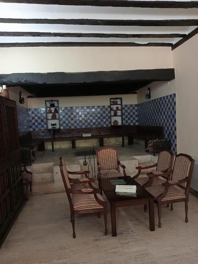 Hotel Nuevo Arlanza Covarrubias Kültér fotó