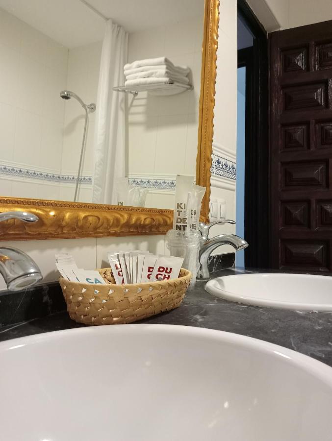 Hotel Nuevo Arlanza Covarrubias Kültér fotó