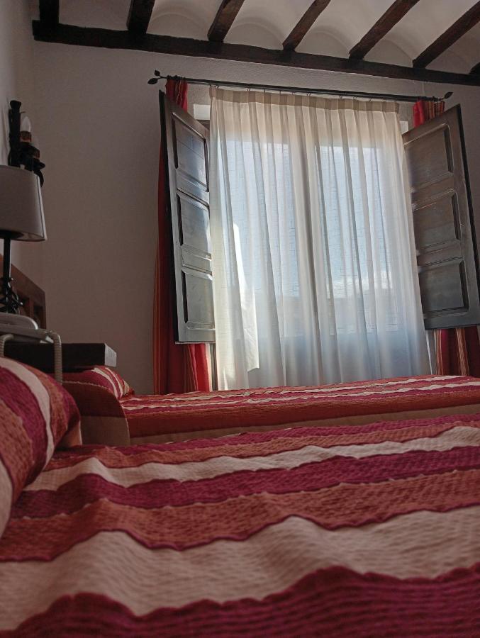 Hotel Nuevo Arlanza Covarrubias Kültér fotó