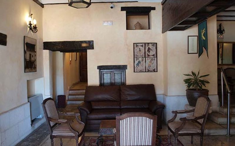 Hotel Nuevo Arlanza Covarrubias Kültér fotó