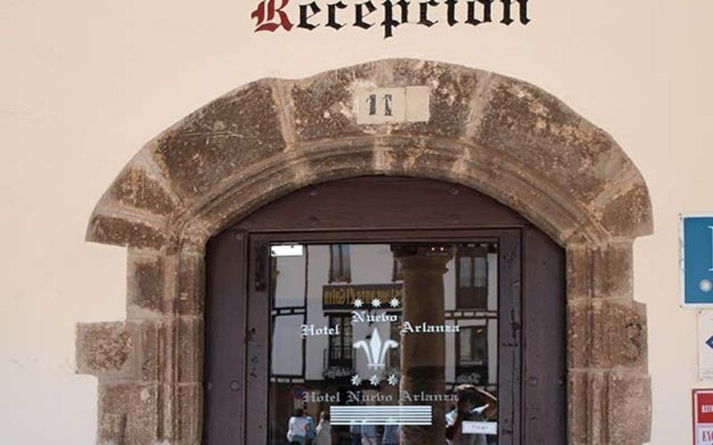 Hotel Nuevo Arlanza Covarrubias Kültér fotó