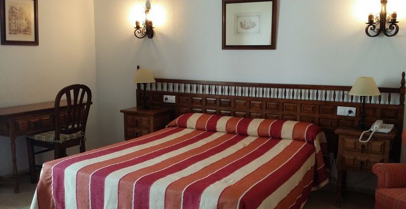 Hotel Nuevo Arlanza Covarrubias Kültér fotó