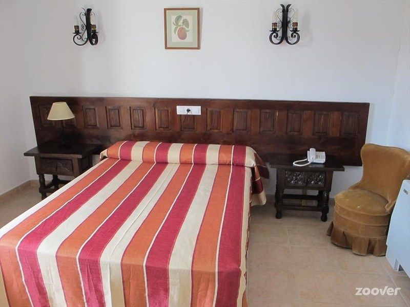 Hotel Nuevo Arlanza Covarrubias Kültér fotó